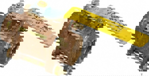 Standard Manual Ball Valve: 3/4